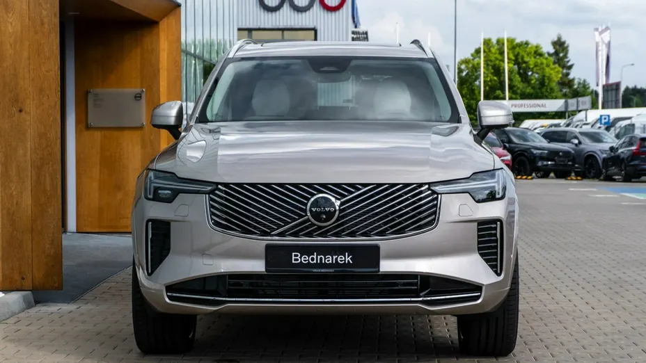 VOLVO XC90 -