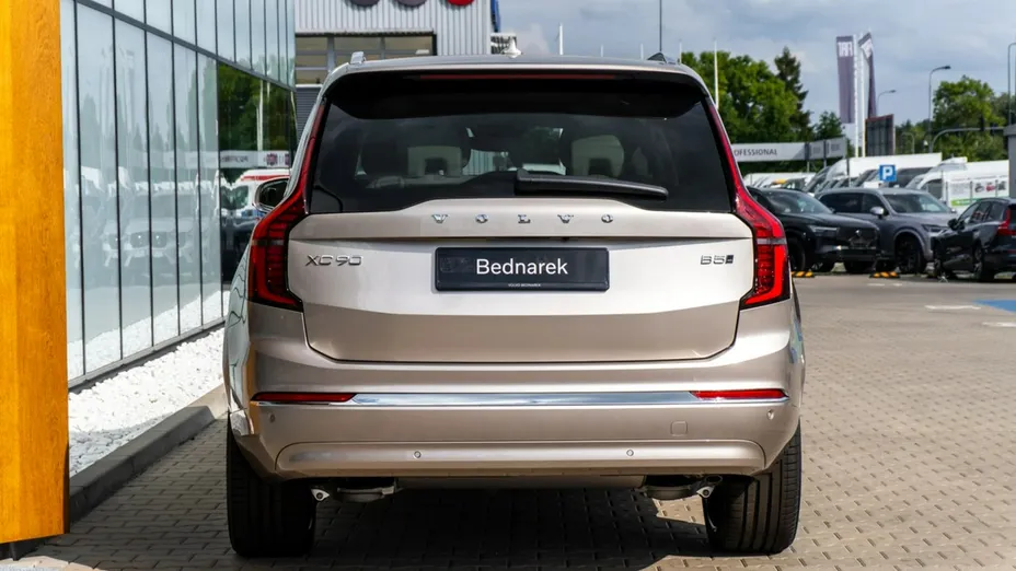 VOLVO XC90 -