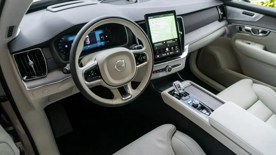 VOLVO XC90 -