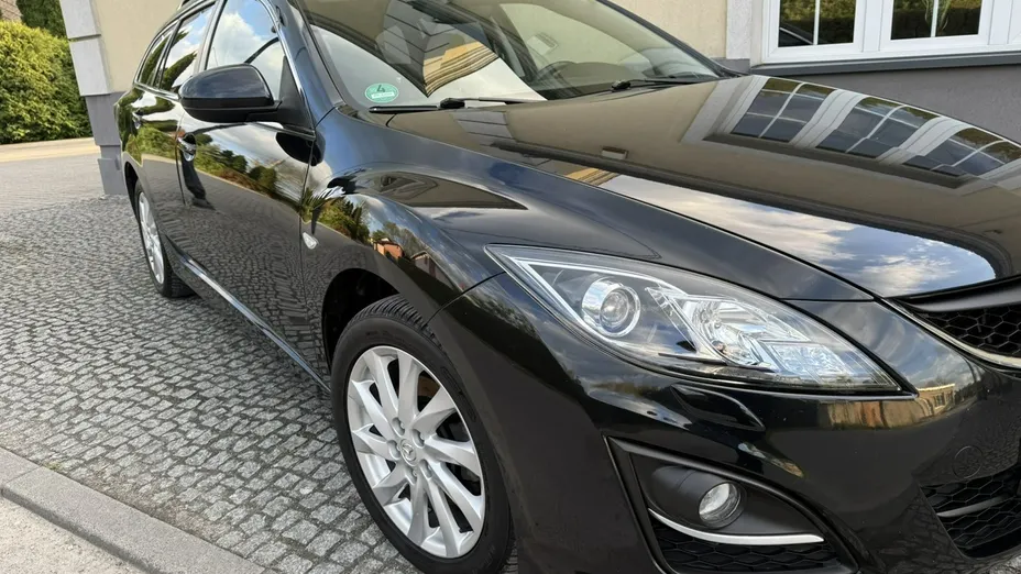 MAZDA 6 -