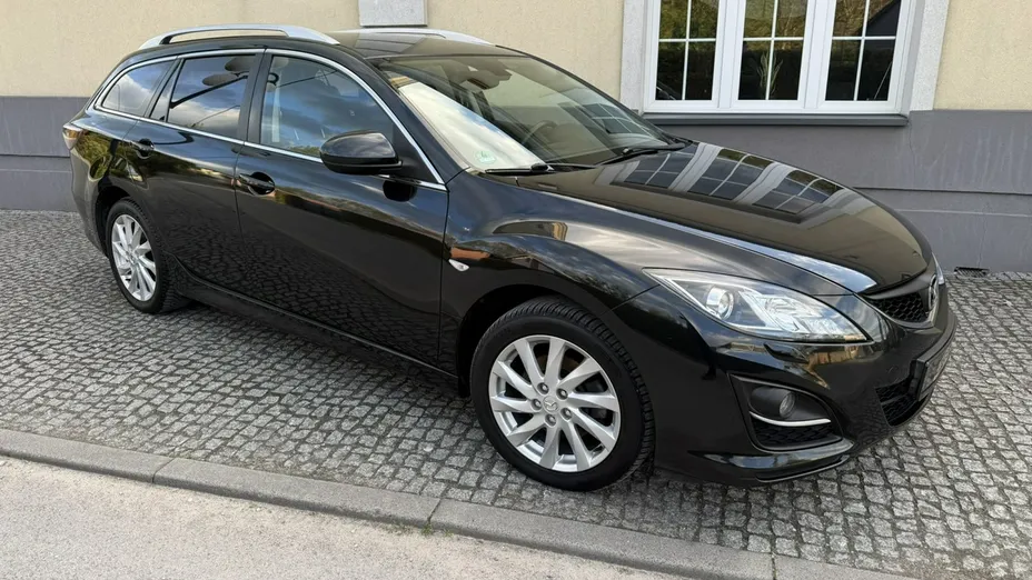MAZDA 6 -