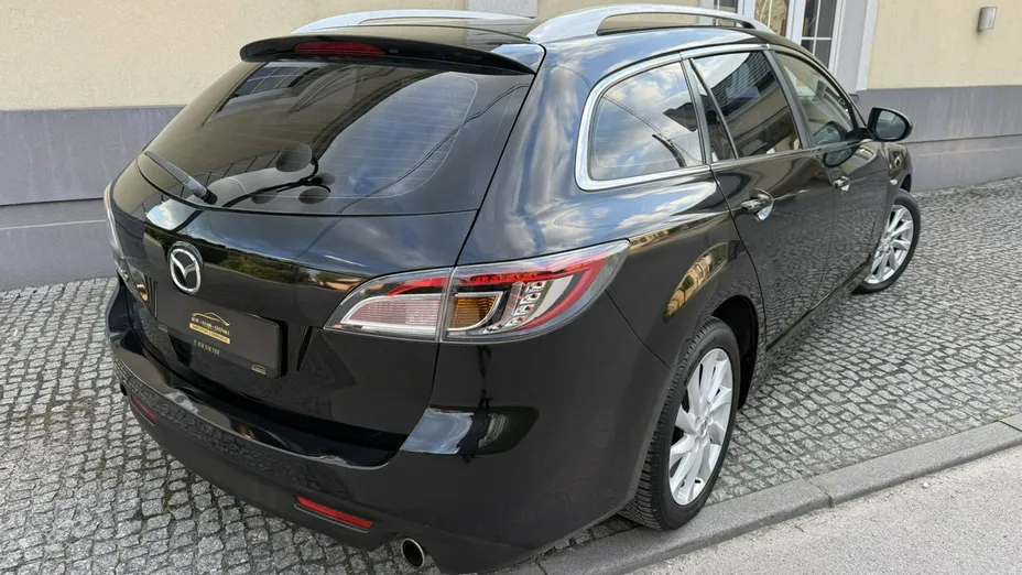 MAZDA 6 -