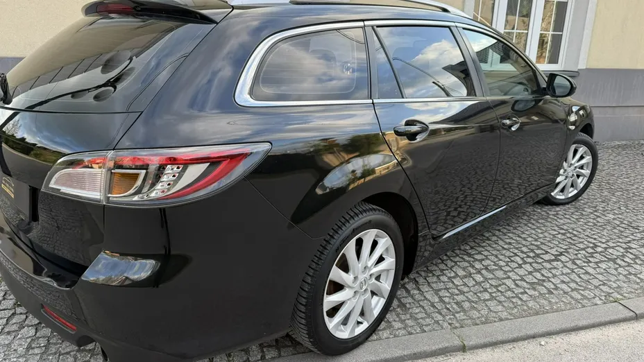 MAZDA 6 -