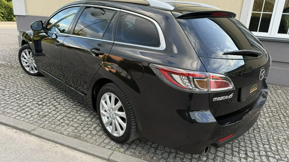 MAZDA 6 -