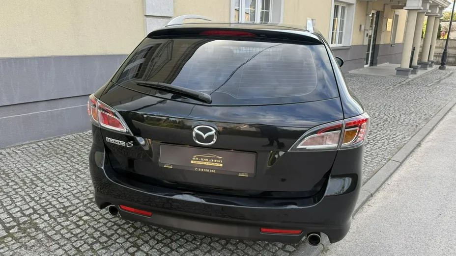 MAZDA 6 -