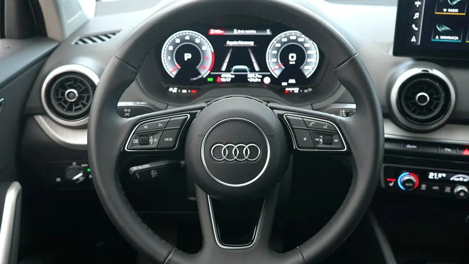 AUDI Q2 -