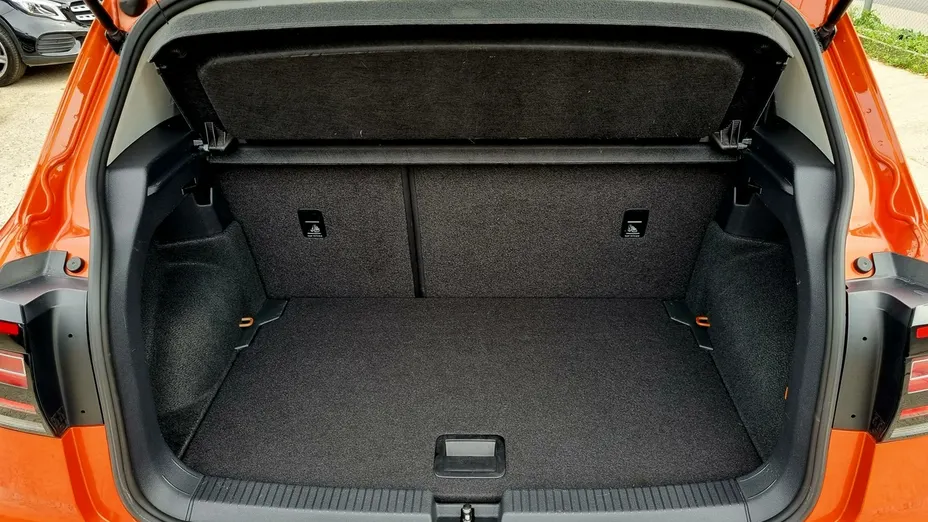 VOLKSWAGEN T-Cross -