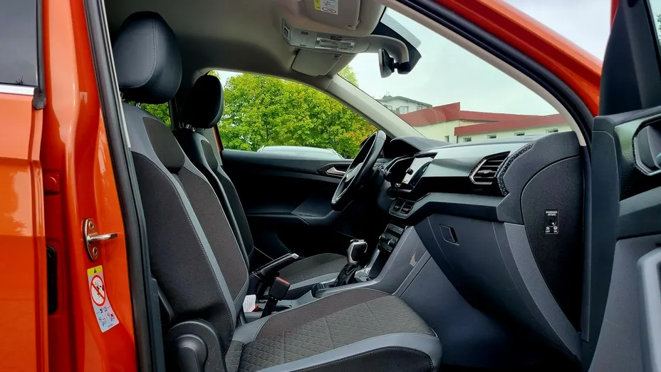 VOLKSWAGEN T-Cross -