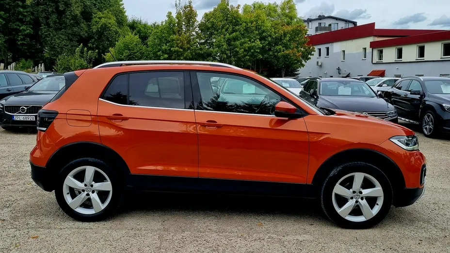 VOLKSWAGEN T-Cross -