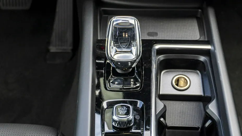 VOLVO XC60 -