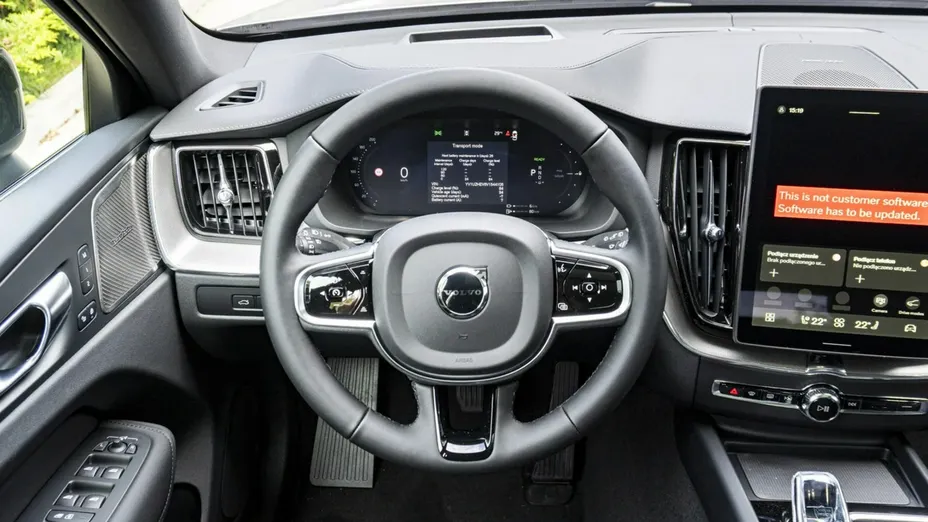 VOLVO XC60 -