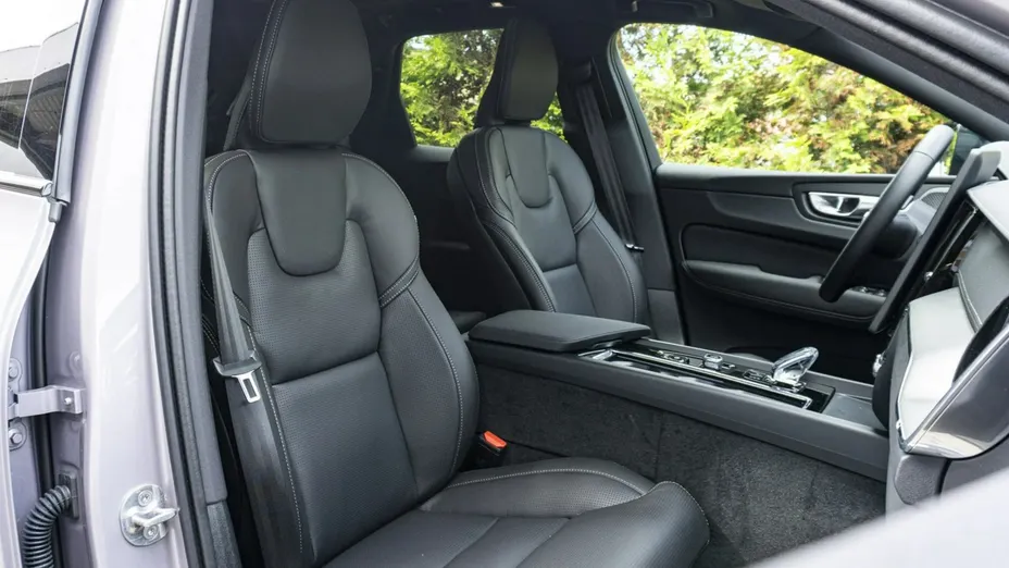 VOLVO XC60 -