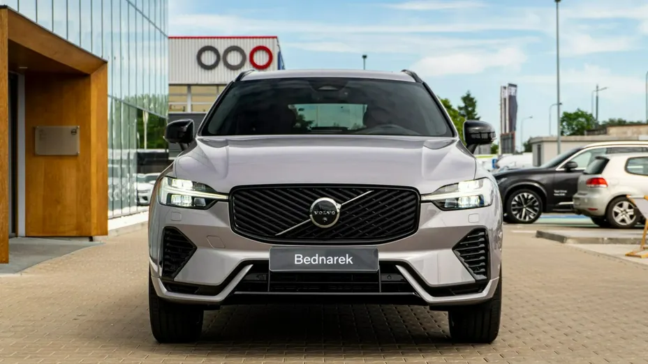 VOLVO XC60 -
