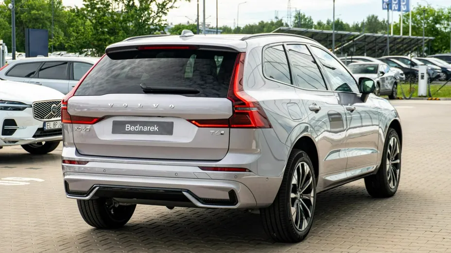 VOLVO XC60 -