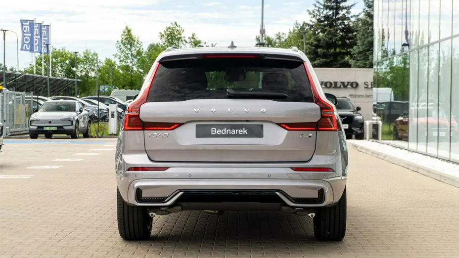 VOLVO XC60 -