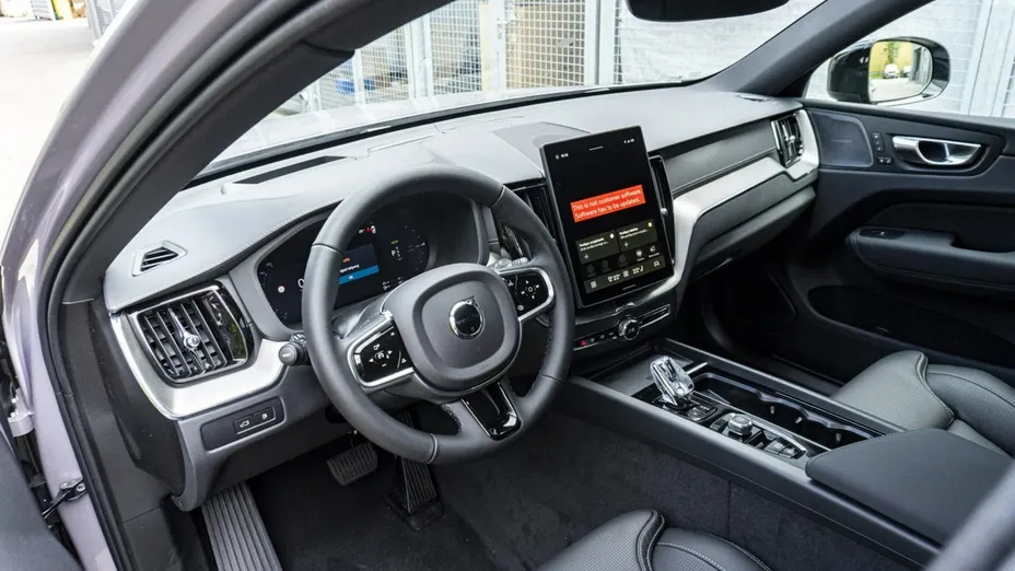 VOLVO XC60 -