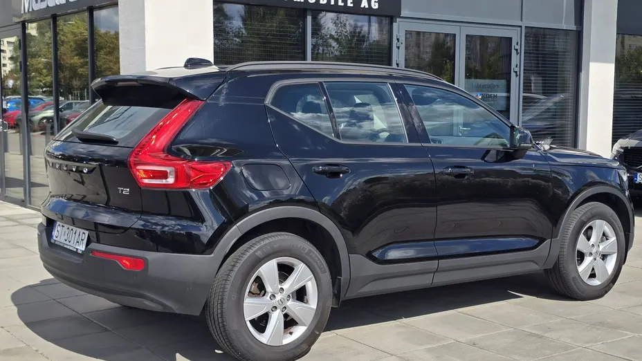 VOLVO XC40 -