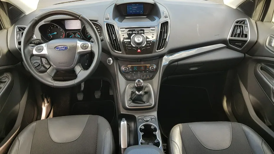 FORD Kuga -