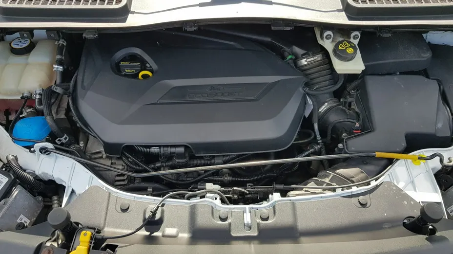 FORD Kuga -