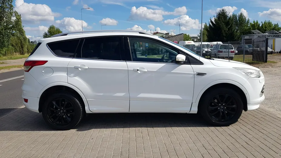 FORD Kuga -