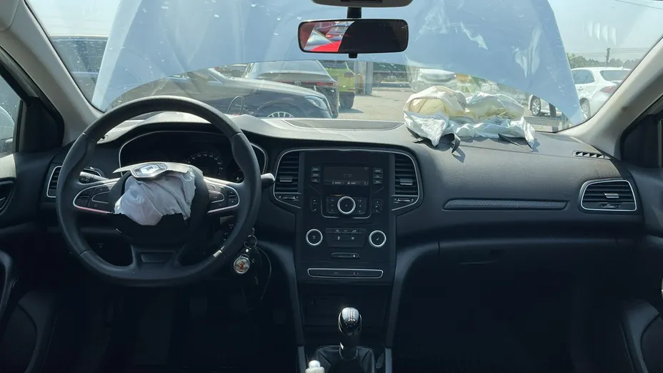 RENAULT Megane -