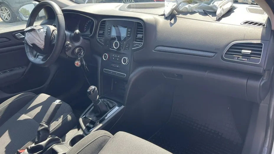 RENAULT Megane -