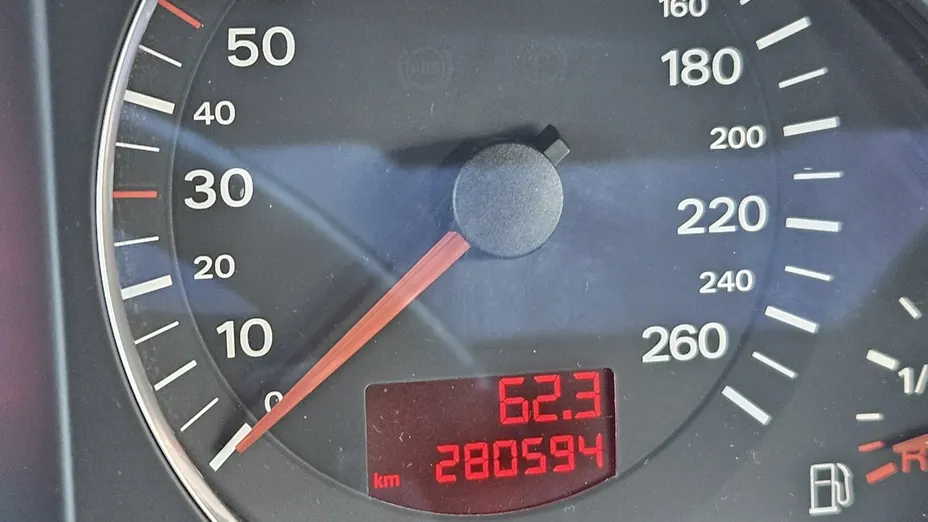 AUDI A6 -