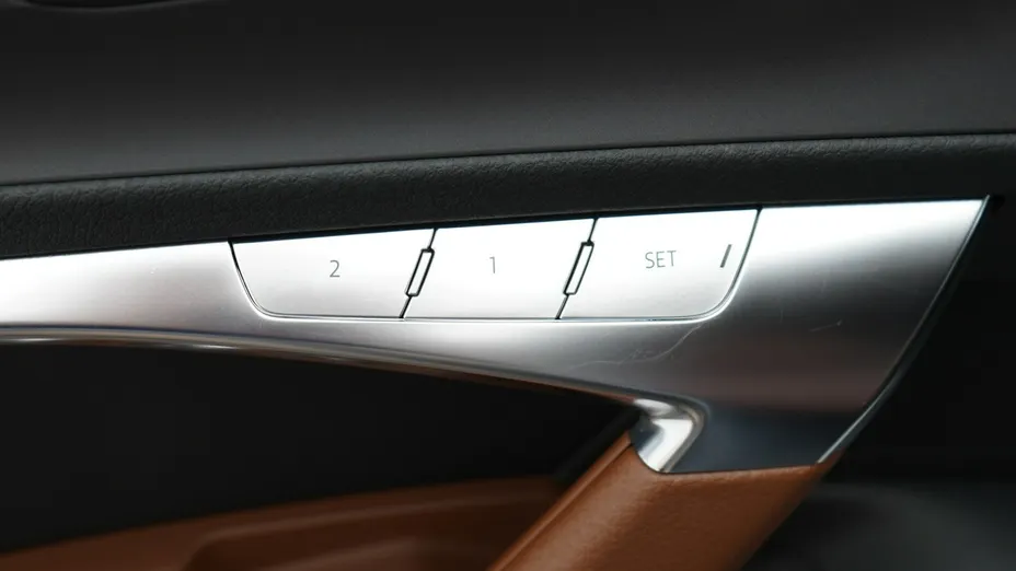 AUDI A6 Avant -