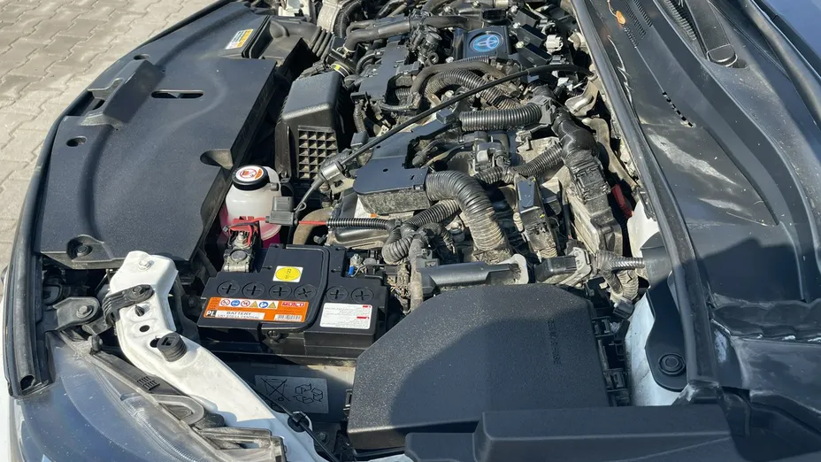 TOYOTA Corolla -
