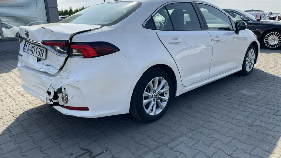 TOYOTA Corolla -