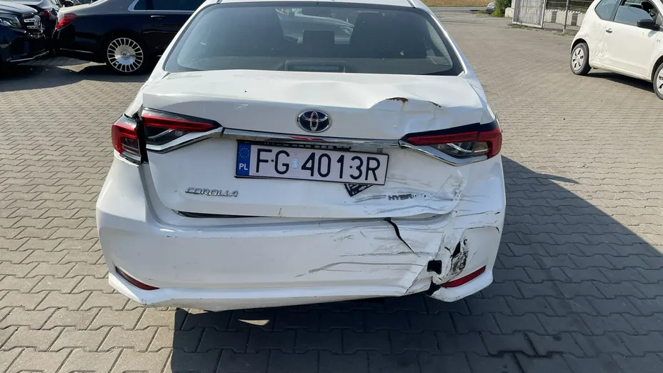 TOYOTA Corolla -