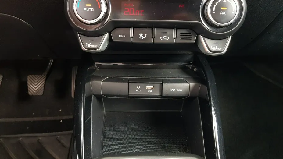 KIA Rio -