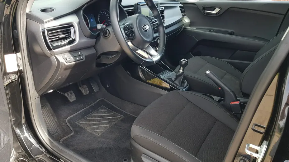 KIA Rio -