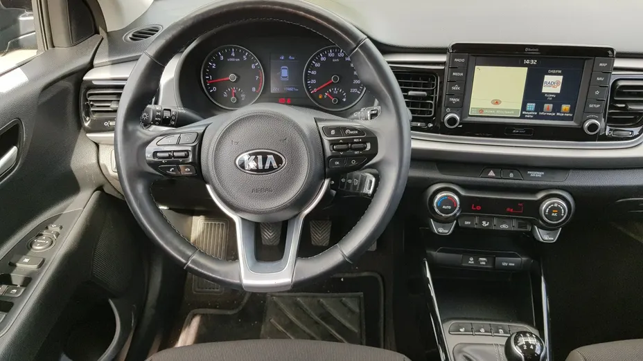 KIA Rio -