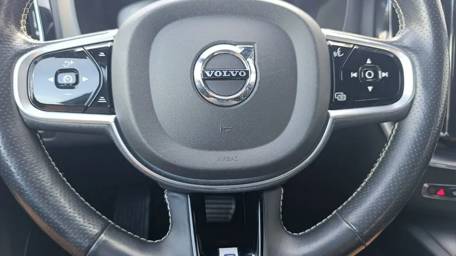 VOLVO XC60 -