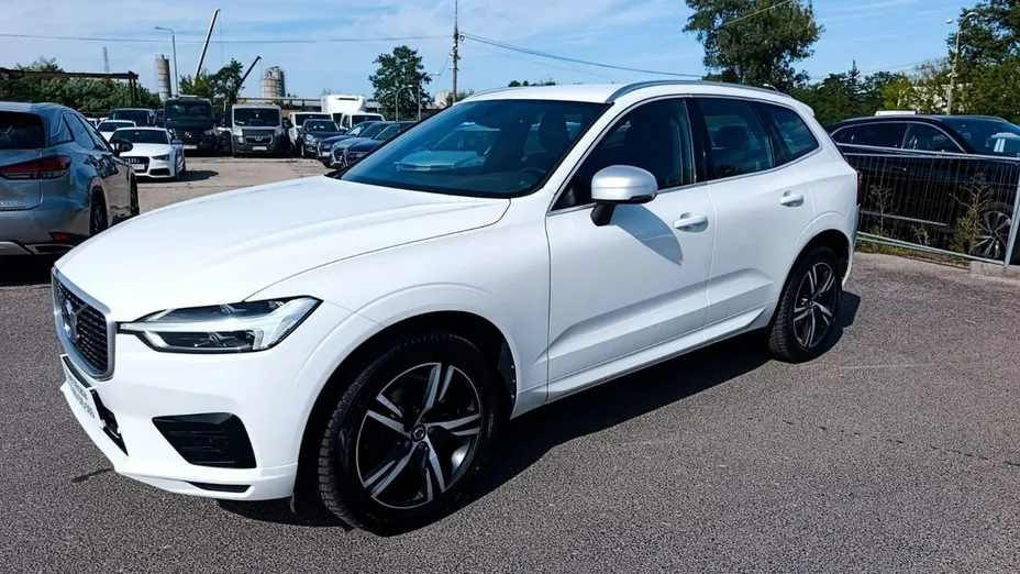 VOLVO XC60 -