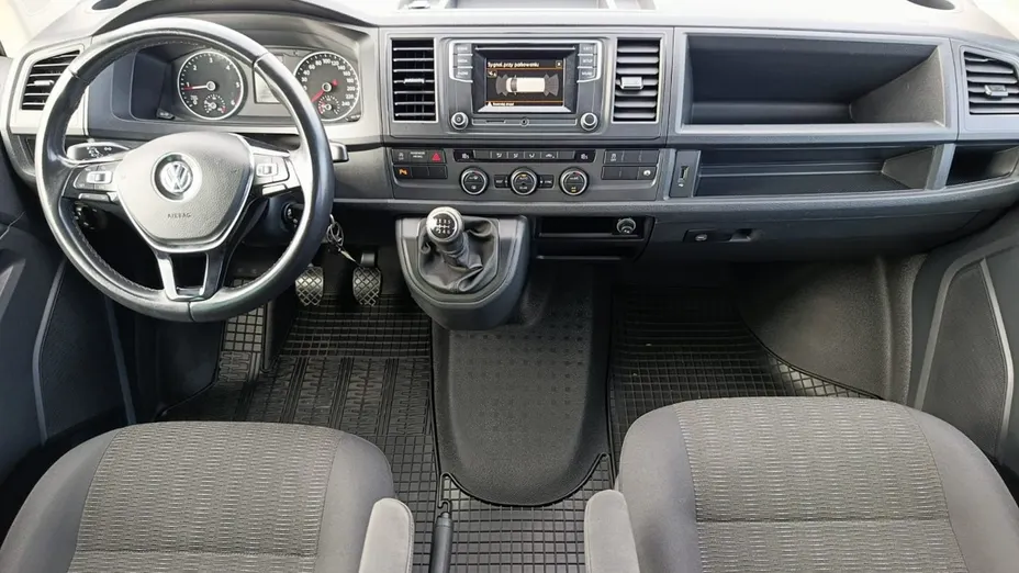 VOLKSWAGEN Transporter -