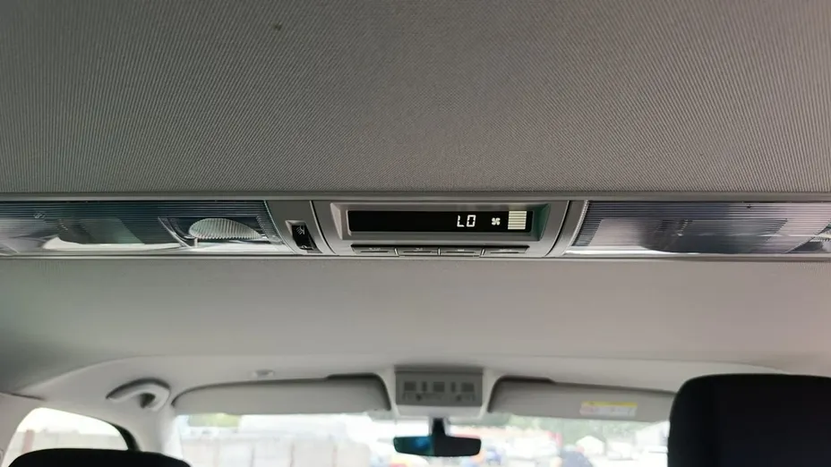 VOLKSWAGEN Transporter -