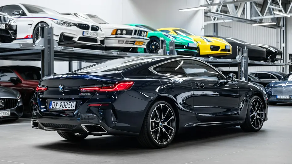 BMW Seria 8 -