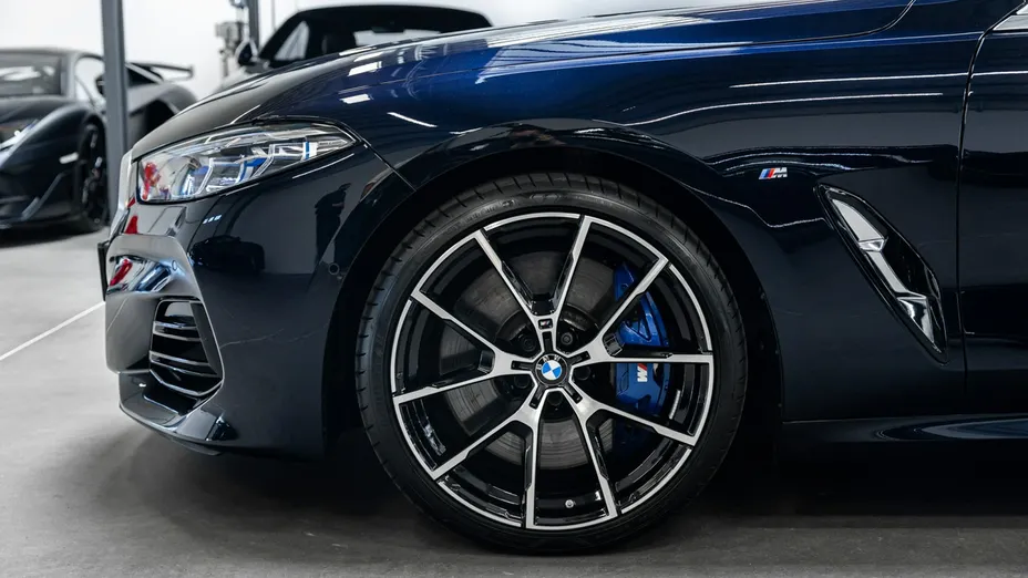 BMW Seria 8 -