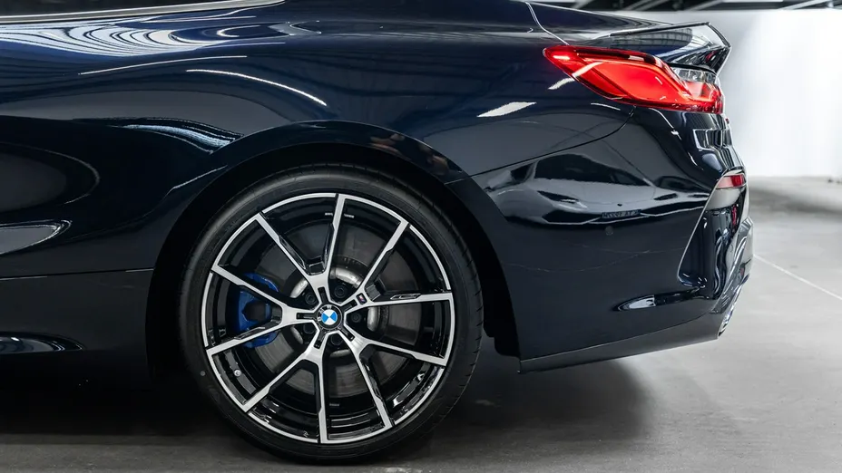 BMW Seria 8 -