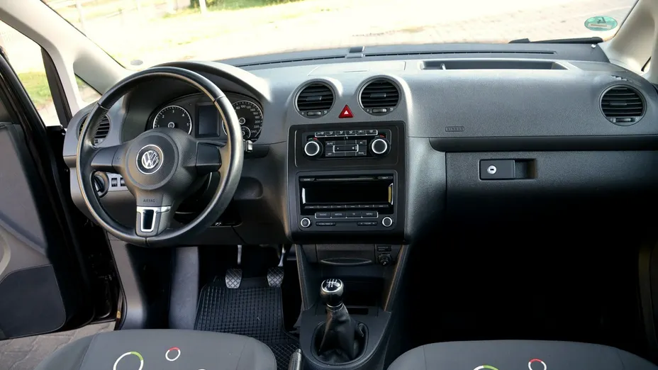 VOLKSWAGEN Caddy -