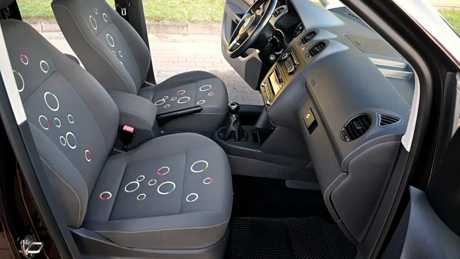 VOLKSWAGEN Caddy -