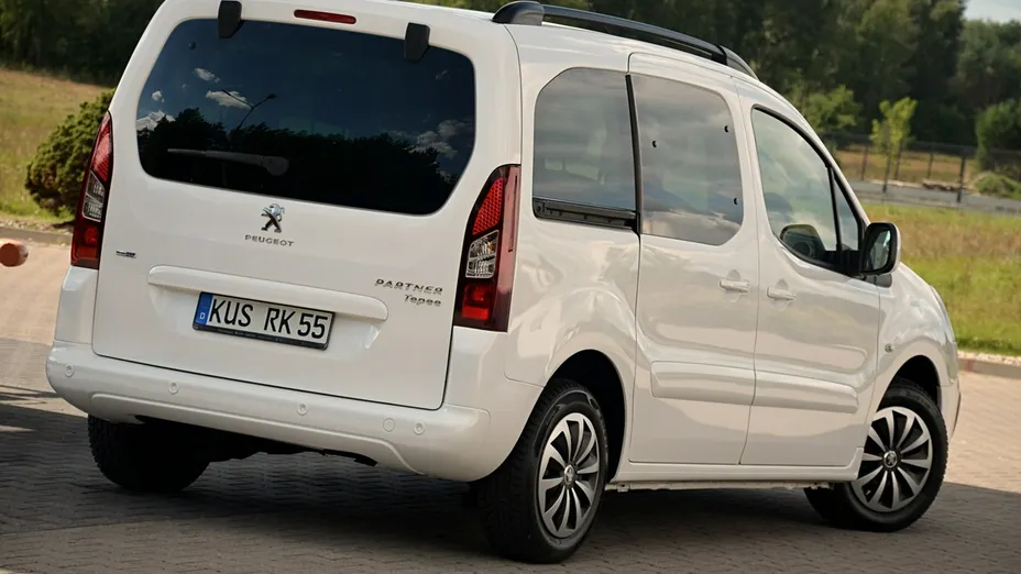 PEUGEOT Partner -