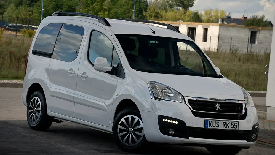 PEUGEOT Partner -