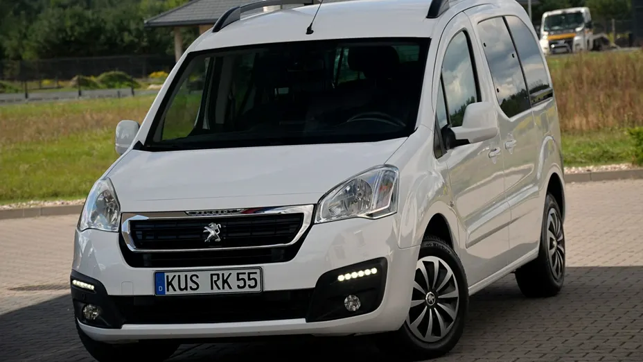 PEUGEOT Partner -