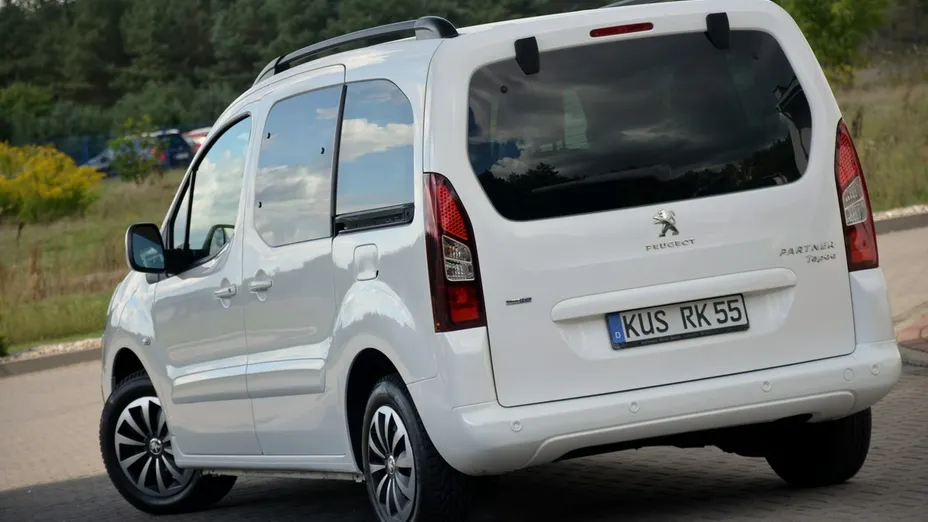 PEUGEOT Partner -