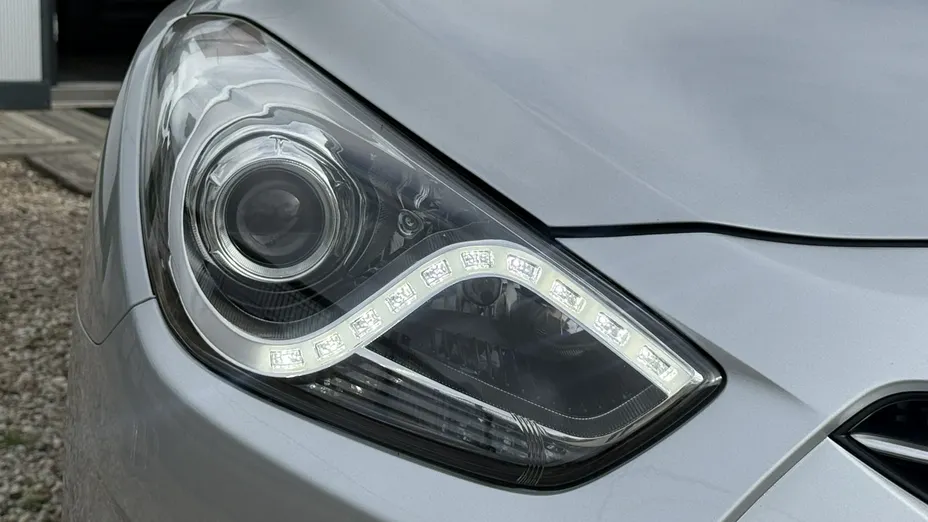 HYUNDAI i40 -