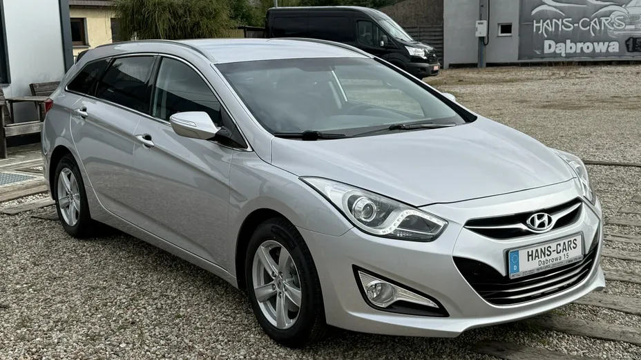 HYUNDAI i40 -