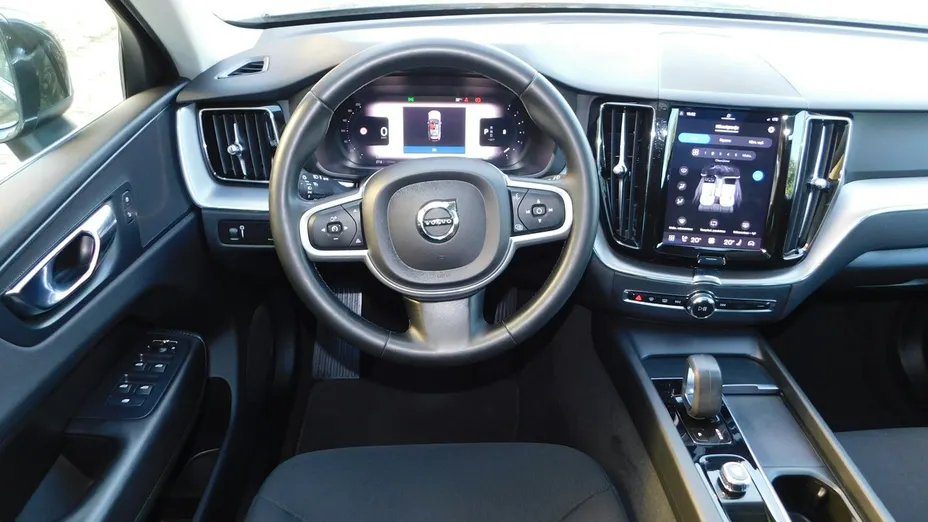 VOLVO XC60 -